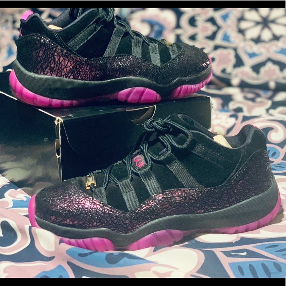 NWT Authentic Air Jordan 11’s Rook to Queen